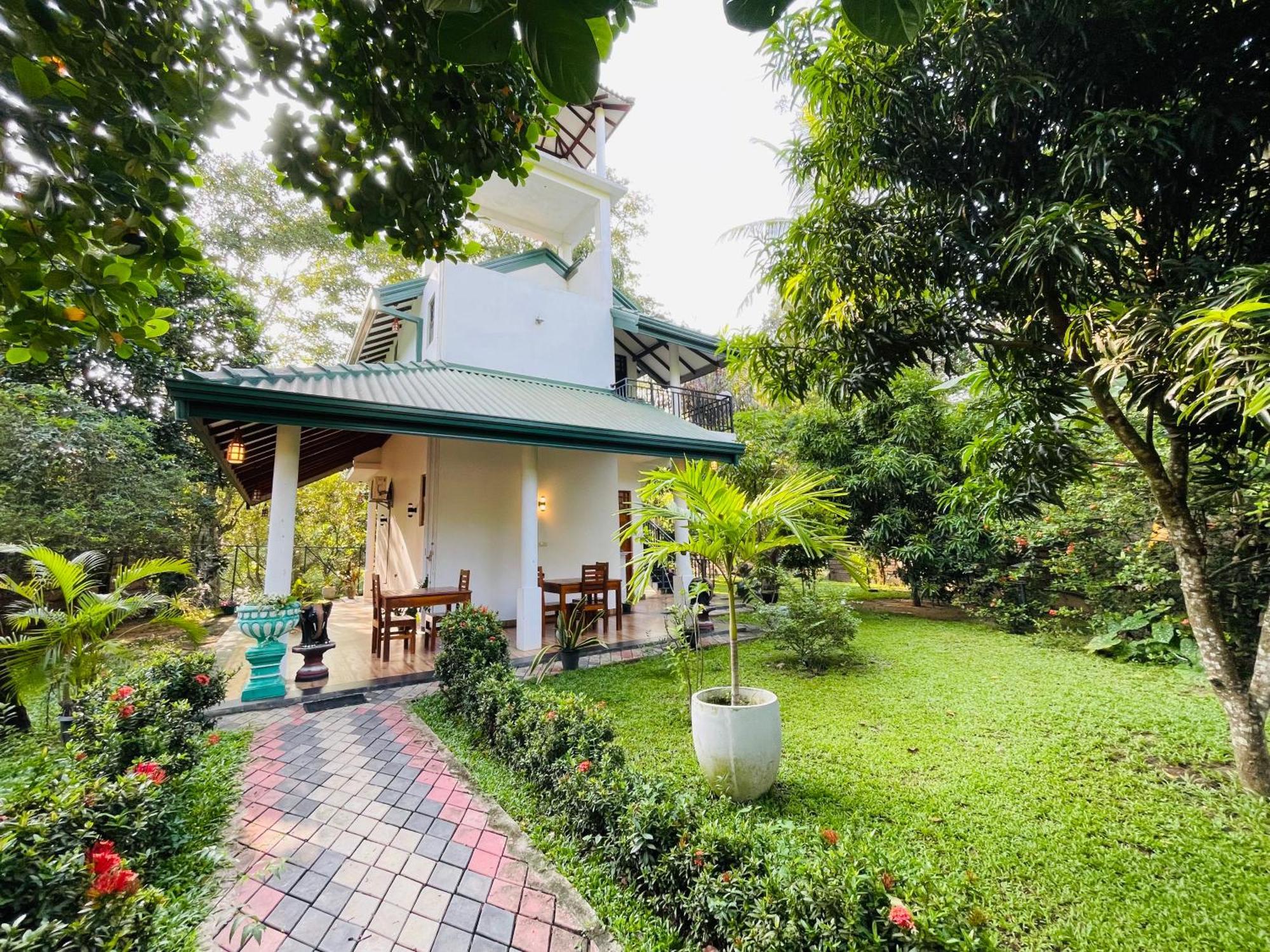 Yala Safari River View Hotel Tissamaharama Exterior photo
